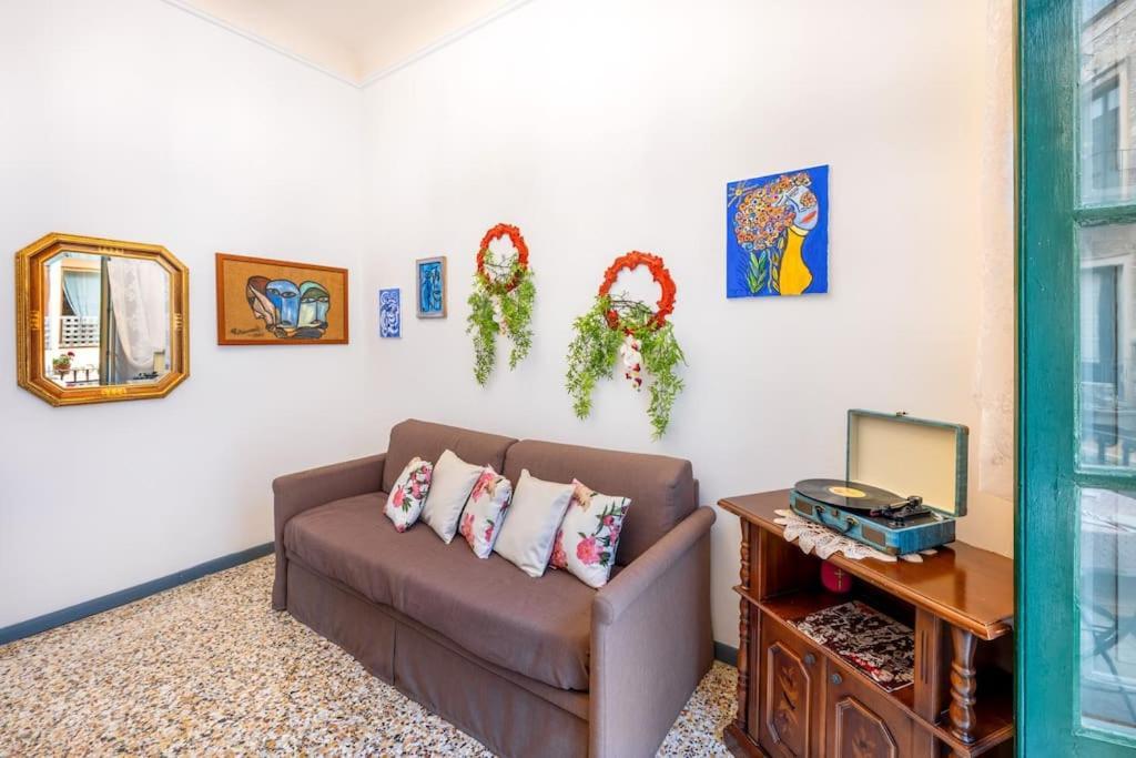 Casa Vacanze Taorminacentre Guest House Eksteriør billede